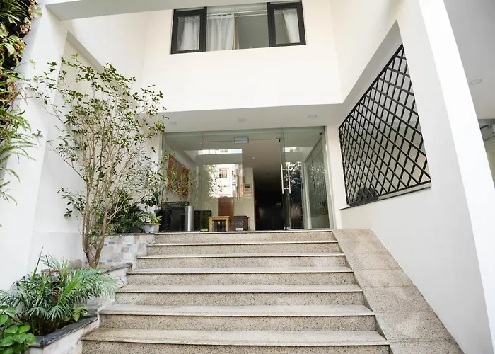 Sunny Home Apartment In Linh Lang Street
